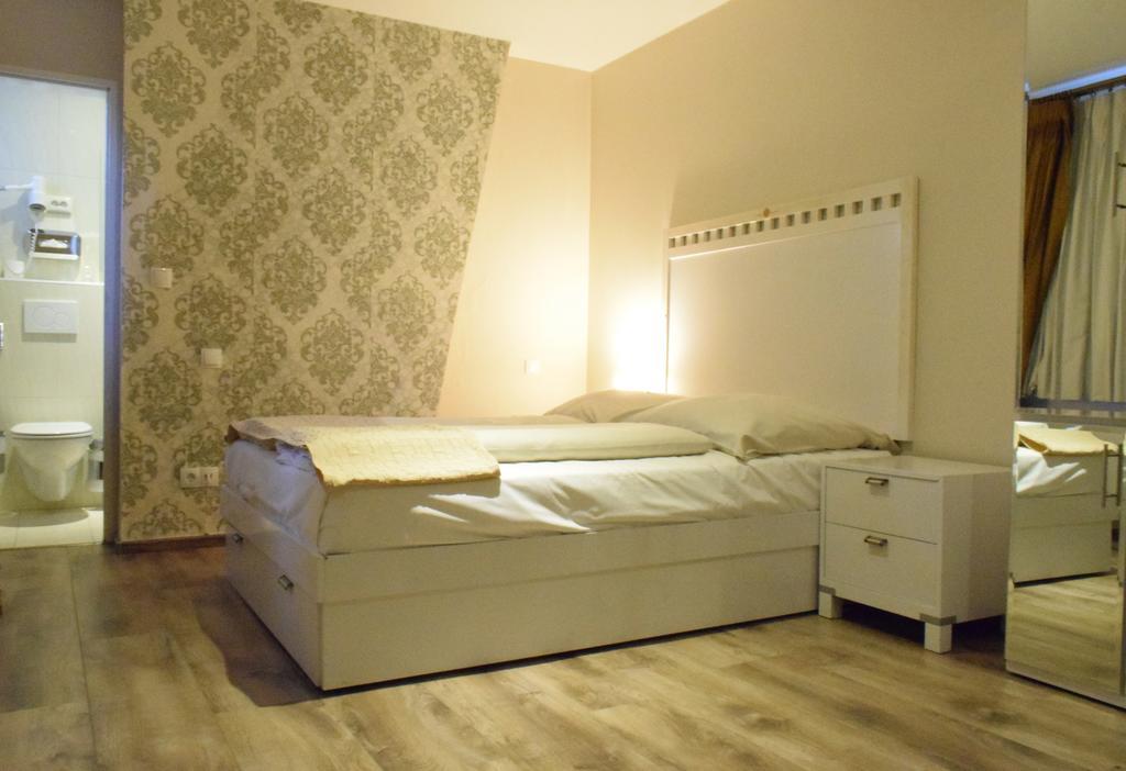 La Petite Perle Hotel Hamburg Bagian luar foto