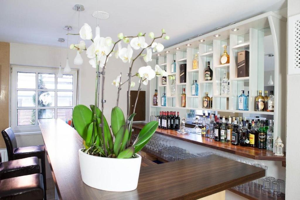 La Petite Perle Hotel Hamburg Bagian luar foto